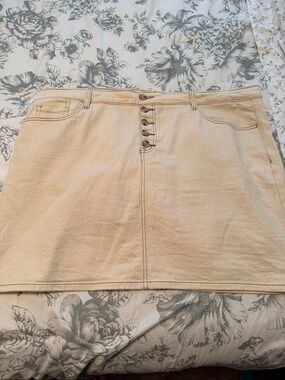 Torrid Beige Button-Front Women's Mini Skirt